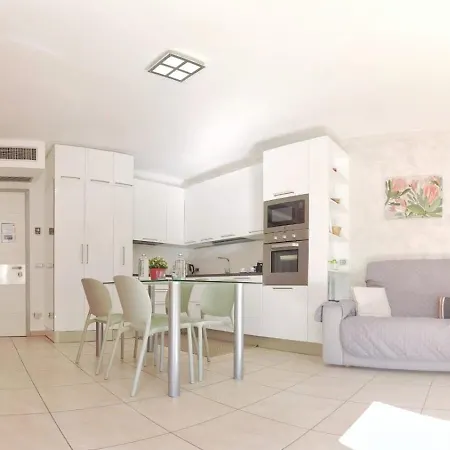 Golfo Gabella 아파트호텔