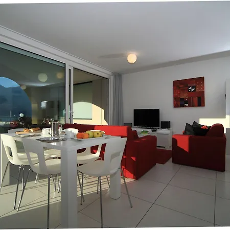 Golfo Gabella 아파트호텔 Maccagno