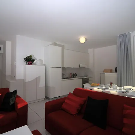 Golfo Gabella 아파트호텔 Maccagno