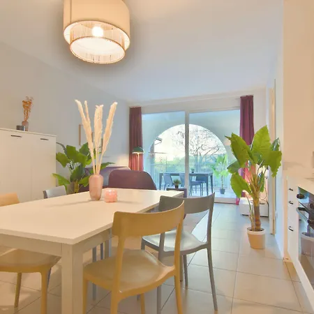 Golfo Gabella 아파트호텔 4*